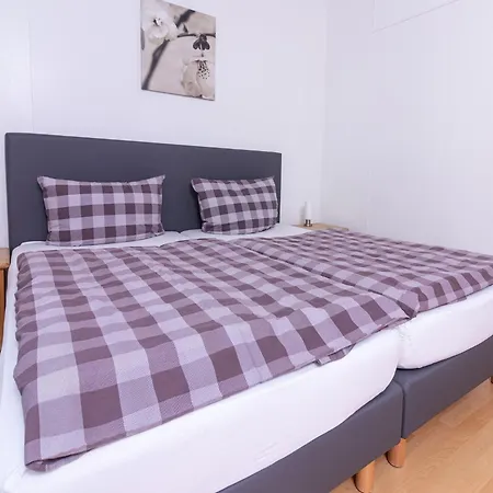 With Balcony Near The Luxembourg's Border 度假居 *